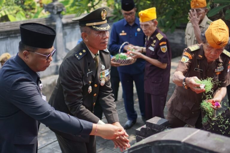 Kasdim Klungkung Hadiri Ziarah Hari Pahlawan