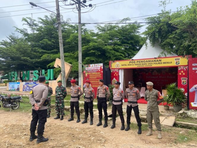 
					Personil Kodim 0426 TB, Bersinergi Dengan Polri Pengamanan Arus Mudik Natal Dan Tahun Baru 2025