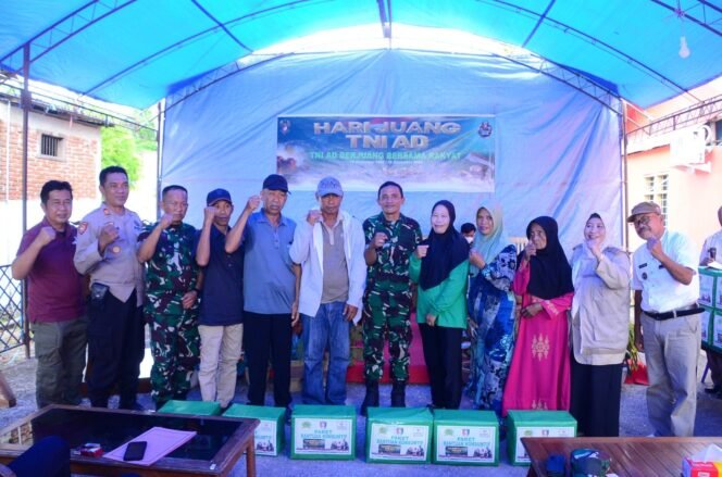 
					Sambut Hari Juang TNI AD, Kodim 1407/Bone Bersama Baznas Kembali Resmikan Dua Unit RTLH Dan Bagikan 30 Paket Sembako Di Kecamatan Dua Boccoe