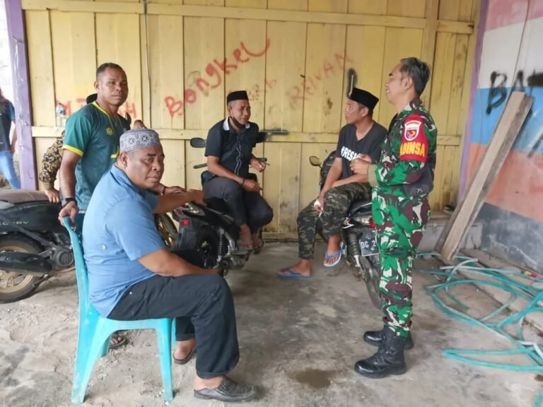 Babinsa Kodim Tidore Ajak Warga Tingkatkan Kamtibmas