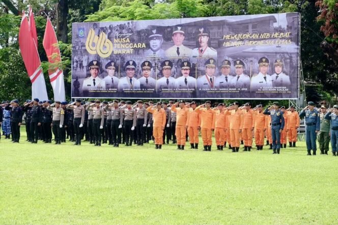 
					Peringatan HUT ke-66 NTB, Danrem 162/WB: Perkokoh Persatuan dan Semangat Gotong-royong