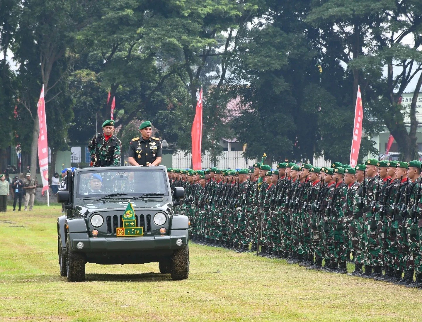 Ribuan Warga padati Lapangan Upacara Hari Juang TNI AD di Ambarawa