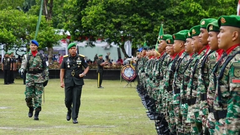 Hari Juang TNI AD ke 79, Kodim 1016/Plk Laksanakan Upacara serta Gelar Bazar Murah dan Pengobatan Massal