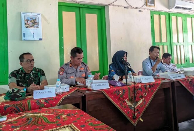 
					Babinsa Temon Wetan Hadiri Rapat Evaluasi Pemilihan Bupati Kulon Progo 2024