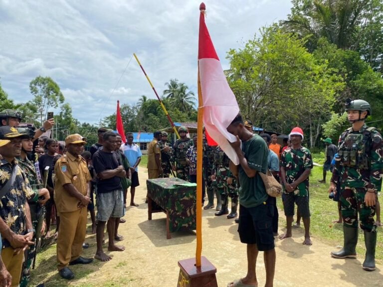 Delapan Anggota OPM Kodap IV/Sorong Raya Serahkan Diri, Satgas Yonif 501 Kostrad Berhasil Bangun Kepercayaan