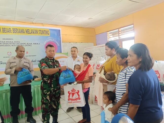 
					Babinsa Koramil 1603-01/Alok Berikan Pendampingan Pemberian Bantuan Sembako Kepada Warga Beresiko Stunting.