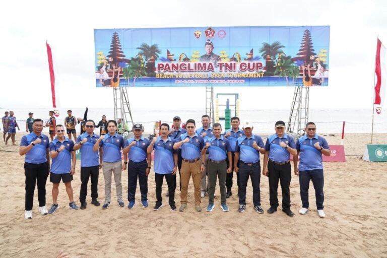 Pangdam IX/Udayana Resmi Membuka Open Tournament Volly Pantai Piala Panglima TNI Cup 2024