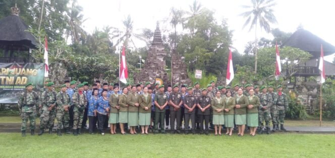 
					Kodim 1626/Bangli Gelar Ziarah Rombongan di Tugu Pahlawan Penglipuran Peringati Hari Juang TNI AD 2024