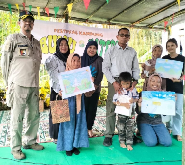 Kasdim 1307/Poso, Mayor Inf Ahmad Jayadi Buka Festival Kampung Buyung Katedo dan Pelantikan Pengurus Klub Perbakin