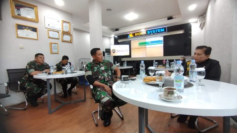 Dandim 0606/Kota Bogor Laksanakan Komsos ke Kantor Disdukcapil