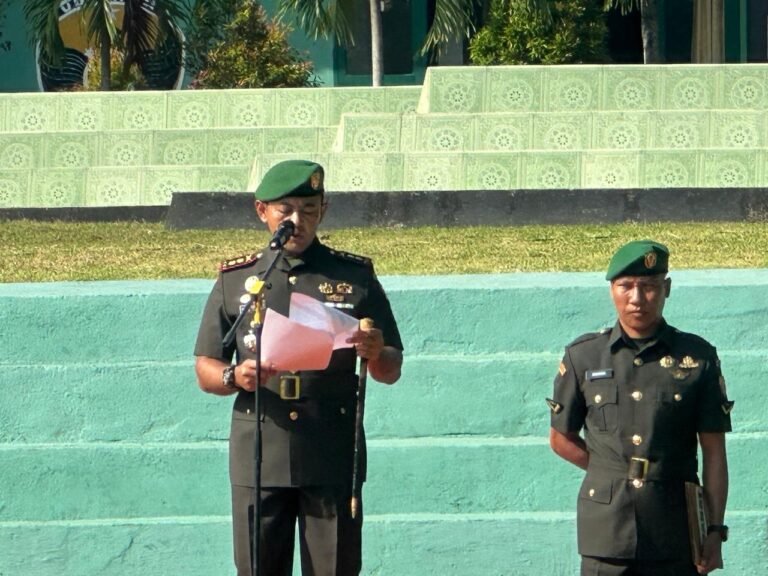 Dandim 1614/Dompu, Letkol Kav. Riyan Oktiya Virajati, S.T., M.M Bacakan Amanat KASAD, pada Peringatan Hari Juang TNI AD ke-79 tahun 2024