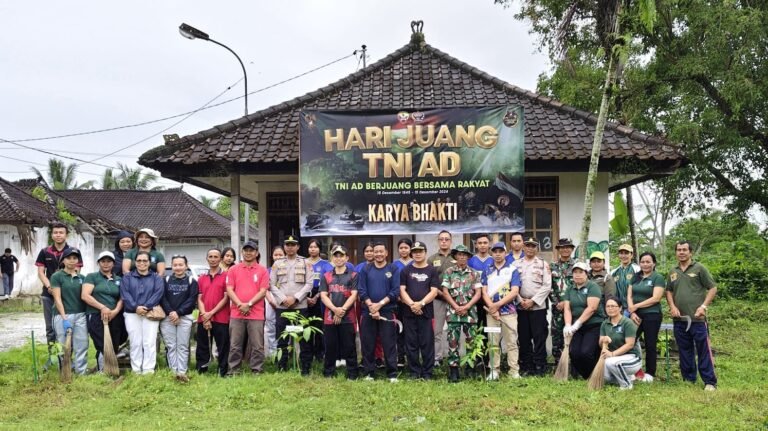 Peringati Hari Juang TNI-AD 2024, Kodim 1626/Bangli Gelar Karya Bakti di Pasar Yangapi