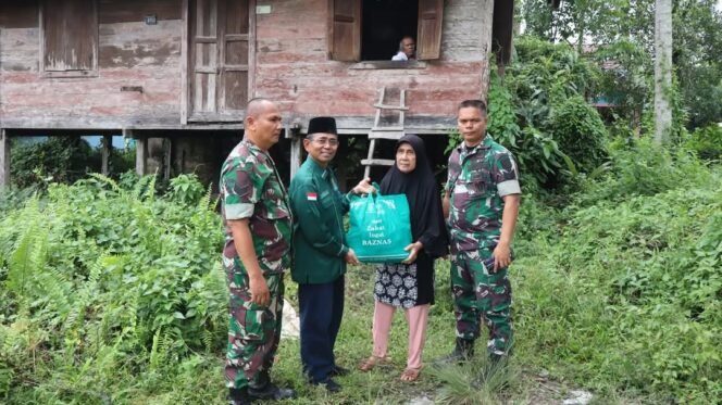 
					Gerak Cepat Kemanusiaan : Kodim 0313/KPR Dan Baznas Kab. Kampar Yang Mendapati Laporan Adanya Warga Yang Tergolong Miskin Ekstrim