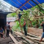 Babinsa Gantarang Koramil 03/Sinjai Tengah Kodim 1424/Sinjai Bantu Penyiapan Sarana Pesta Pernikahan Warga Binaan