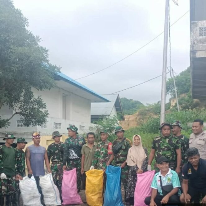 
Koramil 1612-02/Komodo dan Masyarakat Komodo Bersatu Bersihkan Pasar, Wujudkan Lingkungan Hidup yang Lebih Baik