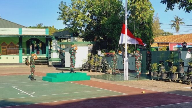 
					Dandim 1407/Bone Pimpin Upacara 17-an dan Bacakan Amanat Panglima TNI