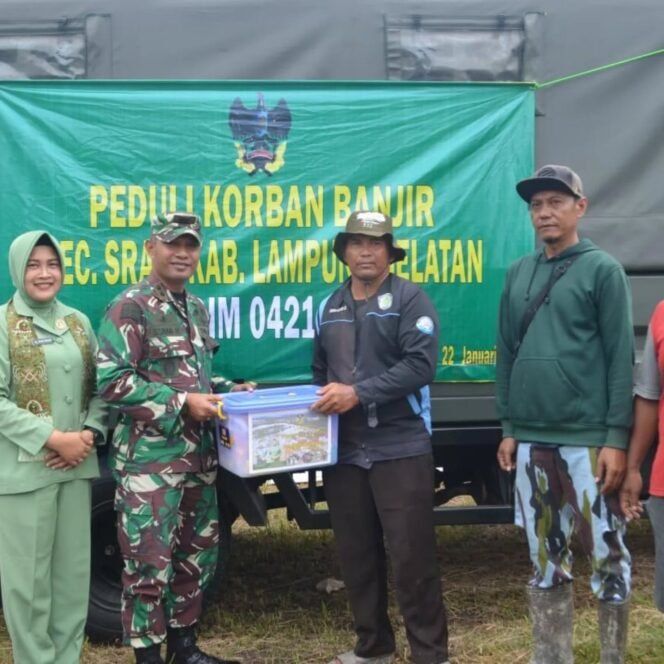 
					Gerak Cepat Ke Lokasi Banjir, Dandim 0421 & Anggota Kodim 0421/LS Berikan Bantuan Ke Posko Korban Banjir
