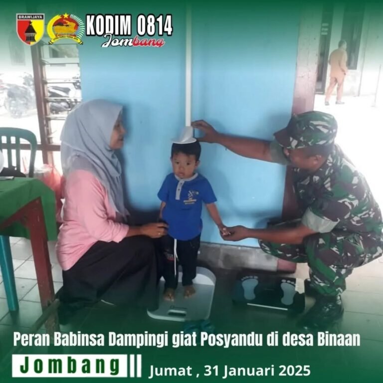 Peran Babinsa Koramil 0814-02/Diwek Dampingi Giat Posyandu di Desa Binaan