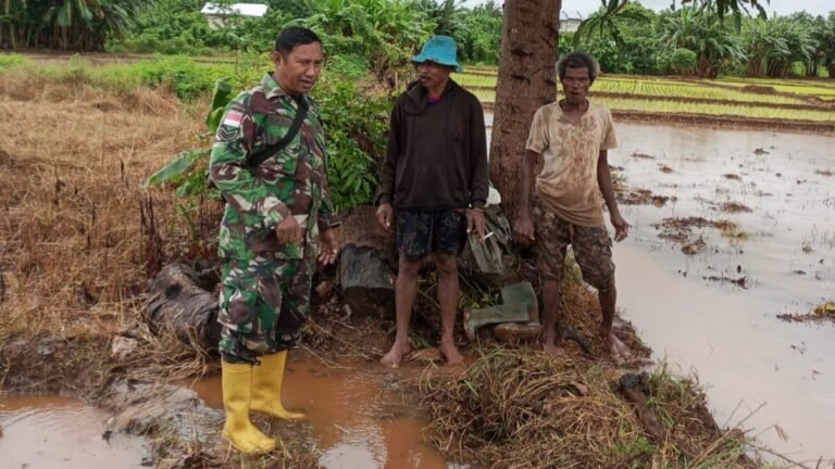 Babinsa Oelnasi Gelar Komsos Bahas Tantangan Cuaca