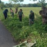 Kerja Bakti Koramil 1426-02/Polsel, Bersama Warga Wujudkan Lingkungan Yang Bersih