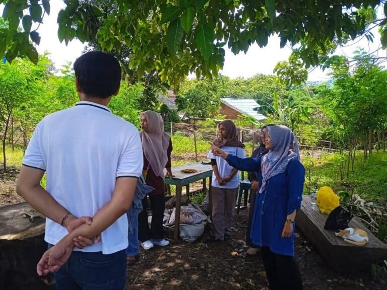 Edugarden Wira Bhakti Kodim 1614/Dompu, menjual Hasil Pertanian.