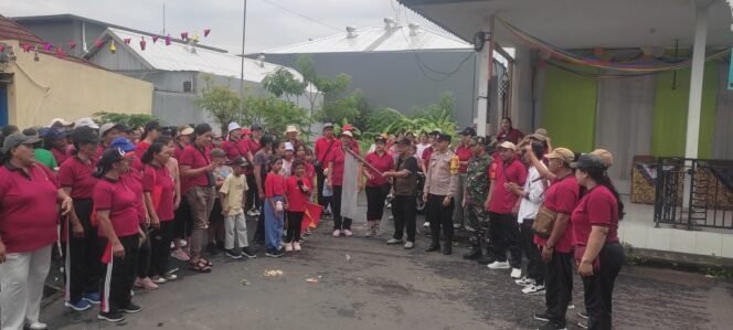 
					Agar Berjalan Kondusif, Babinsa Pantau Masyarakat Desa Bunutin Meriahkan Tahun Baru 2025 dengan Jalan Santai dan Beragam Lomba
