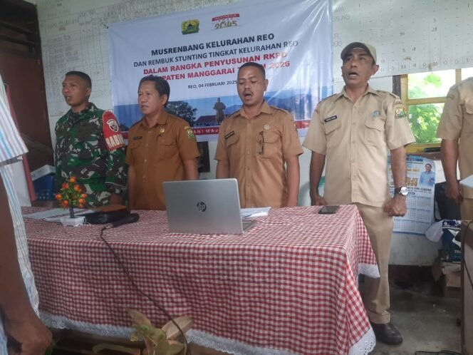 
					Babinsa Koramil 1612-03/Reok Perangi Stunting di Reok