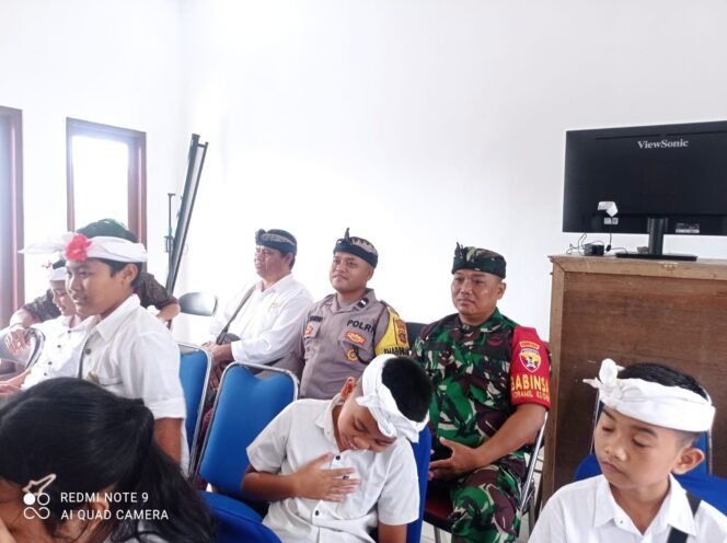 
Usung Tema “ Jagat Jerti jagra Hita Samasta “, Bulan Bahasa Bali VII Desa sampalan Tengah Dikawal Babinsa