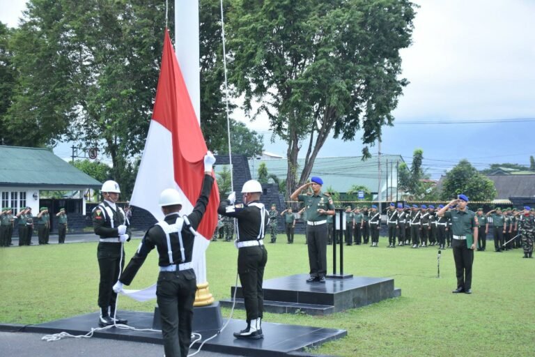 Korem 132/Tdl Gelar Upacara Bendera Mingguan,Menumbuhkan Jiwa Nasionalisme