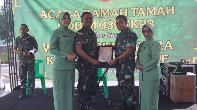 
					Pensiun, Kapten Inf. M. Yusuf Dilepas dengan Penuh Rasa Hormat.”