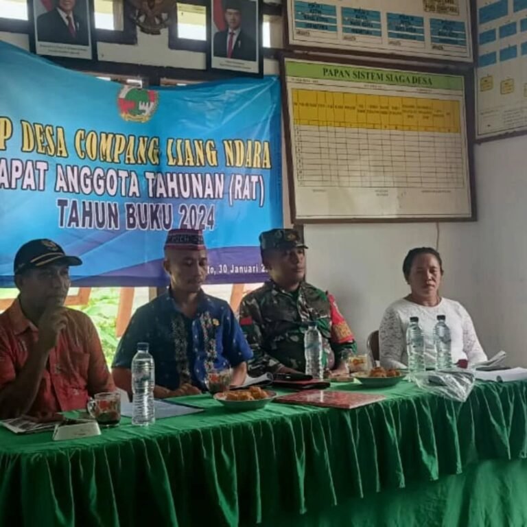 Anggota Koramil 1612-06/Lembor Hadiri Rapat Akhir Tahun Koprasi Desa Compang Liang Ndara