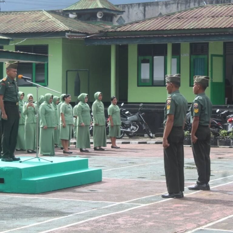 Kodim 1612/Manggarai Lepas Dua Prajurit Setia dengan Haru