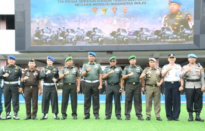 
					Danrem 044/Gapo Ikuti Upacara Gelar Pasukan Gaktib Dan Upacara Yustisi 2025