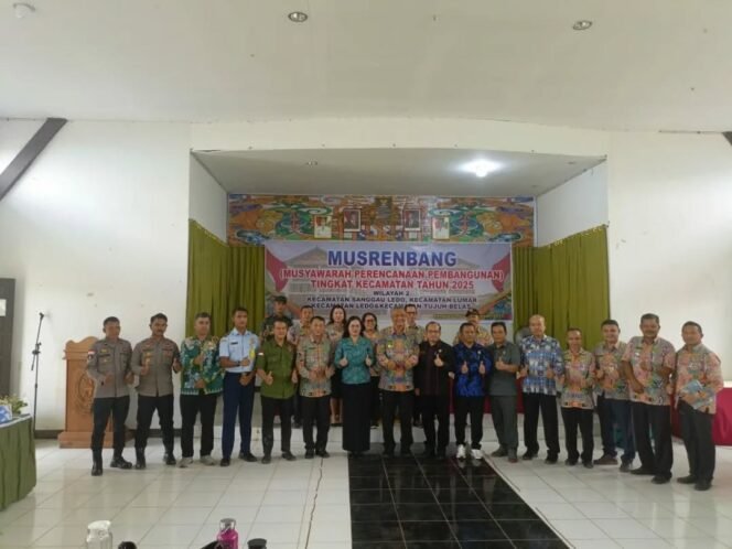 
					Danramil 02/Sgl Hadiri Musrenbang Kecamatan Sanggau Ledo, Dukung Perencanaan Pembangunan 2025