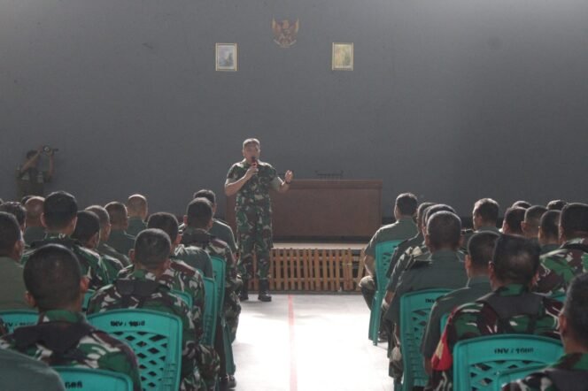 
					Dandim 1608/Bima Sampaikan Arahan dalam Jam Pimpinan: Apresiasi Presiden dan Tugas Strategis TNI AD