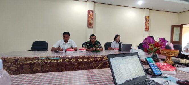 
Mewakili Danramil Bati Tuud Koramil 1626-03/Tembuku Hadiri Lokakarya Mini Lintas Sektoral Triwulan I UPDT Puskesmas Tembuku II Tahun 2025