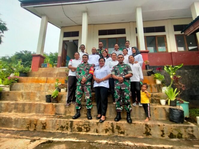 
					Babinsa Kodim 01/Kalabahi Masuk Sekolah Ajak Siswa Belajar Matematika Metode Gasing