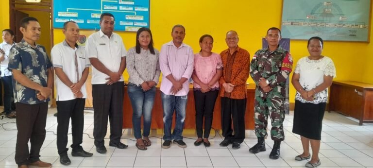 Babinsa Serka Charlens Mali Hadiri Pembubaran Panitia KPPS
