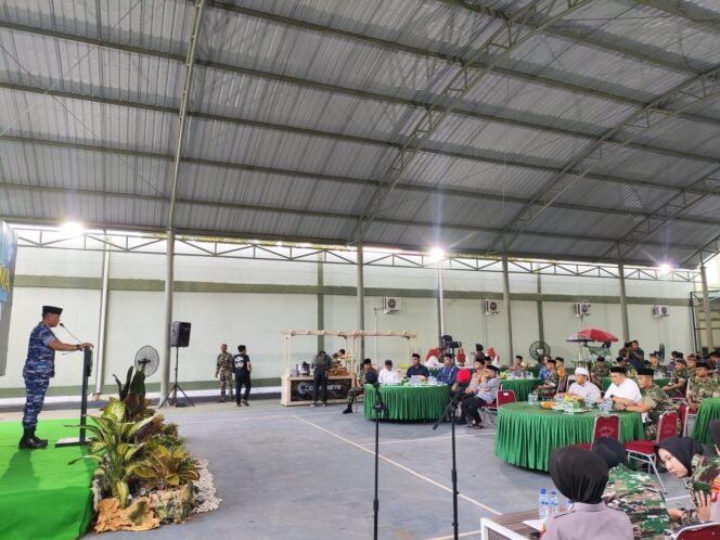 
					Buka Puasa Bersama TNI-Polri dan Forkopimda Maros, Pererat Sinergi dan Kebersamaan