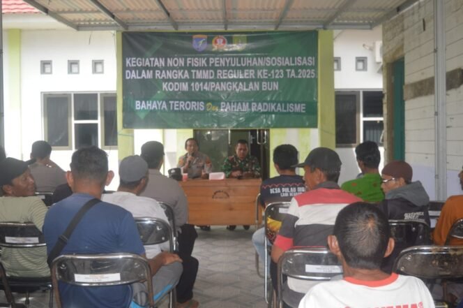 
Antusias Warga Desa Nibung Ikuti Sosialisasi Bahaya Radikalisme dan Terorisme oleh Satgas TMMD