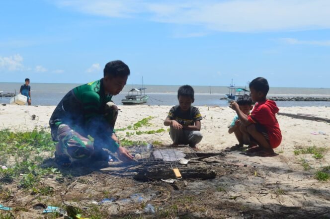 
Satgas TMMD Kodim 1014/Pbn, Bukan Hanya Bertugas tapi Juga Jadi Teman Baru bagi Anak-Anak