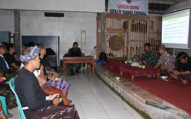 
Satgas TMMD ke-123 Kodim Tabanan Berikan Penyuluhan tentang Radikalisme dan Terorisme kepada Masyarakat