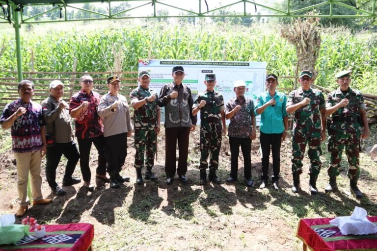 Dandim 1607/Sumbawa Dampingi Pangdam IX/Udayana Tinjau Lokasi Pembangunan Yon TP di Desa Kerekeh