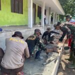 Satgas TMMD dan Warga Kompak Selesaikan Halaman SDN Lanaus.