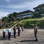 Babinsa Dausa Beri Pelatihan PBB Bagi Siswa SMKN 3 Kintamani