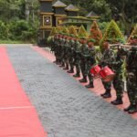 DANREM 121/ABW BRIGJEN TNI PURNOMOSIDI, S.I.P., M.A.P., M.HAN., DAMPINGI PANGDAM XII/TPR TERIMA KUNJUNGAN MENHAN RI DI WILAYAH KODAM XII/TPR