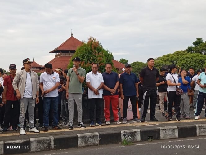 
Kodim Klungkung Sumbang Darah Peringati HUT Forum Komunikasi Dan Koordinasi BPD Kabupaten Klungkung
