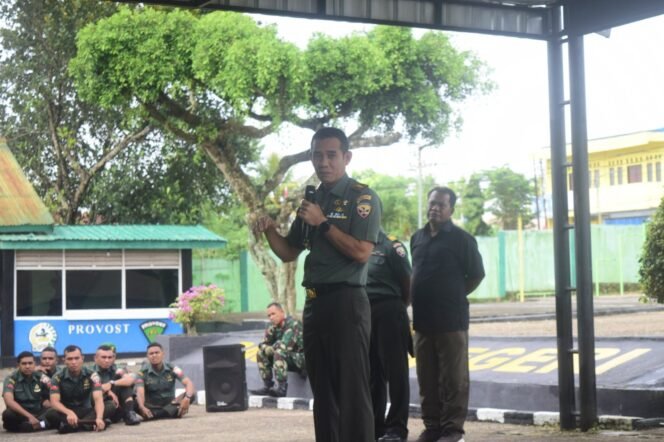 
					Dandim 1621/TTS, Pimpin Upacara 17-an Bulanan, Banyak Pesan yang Ia Sampaikan Kepada Anggota, Simak?