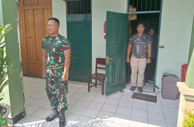 Wujud Rasa Cinta Tanah Air, Personel Kodim Tabanan Kumandangkan Lagu Indonesia Raya Setiap Pukul 10.00 Wita