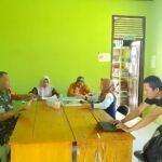 Babinsa 1209-01/Bky Ciptakan Keakraban dengan Warga Binaan Melalui Komsos
